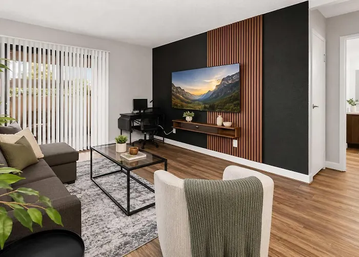 Retreat Near Asu - 2br Pool & Gym